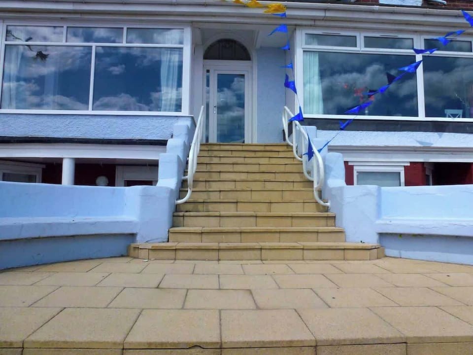 Entrance to apartment building