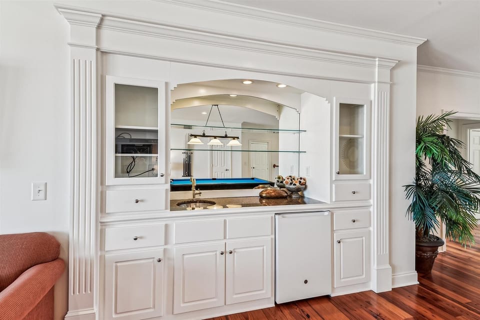 Wet Bar with Mini Refrigerator