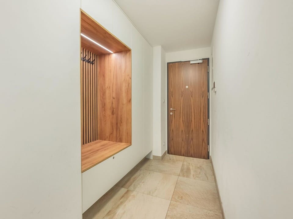 Flooring, Wall, Floor, Wood, Interior Design, Ceiling, Wood Flooring, Room, Wood Stain, Plank