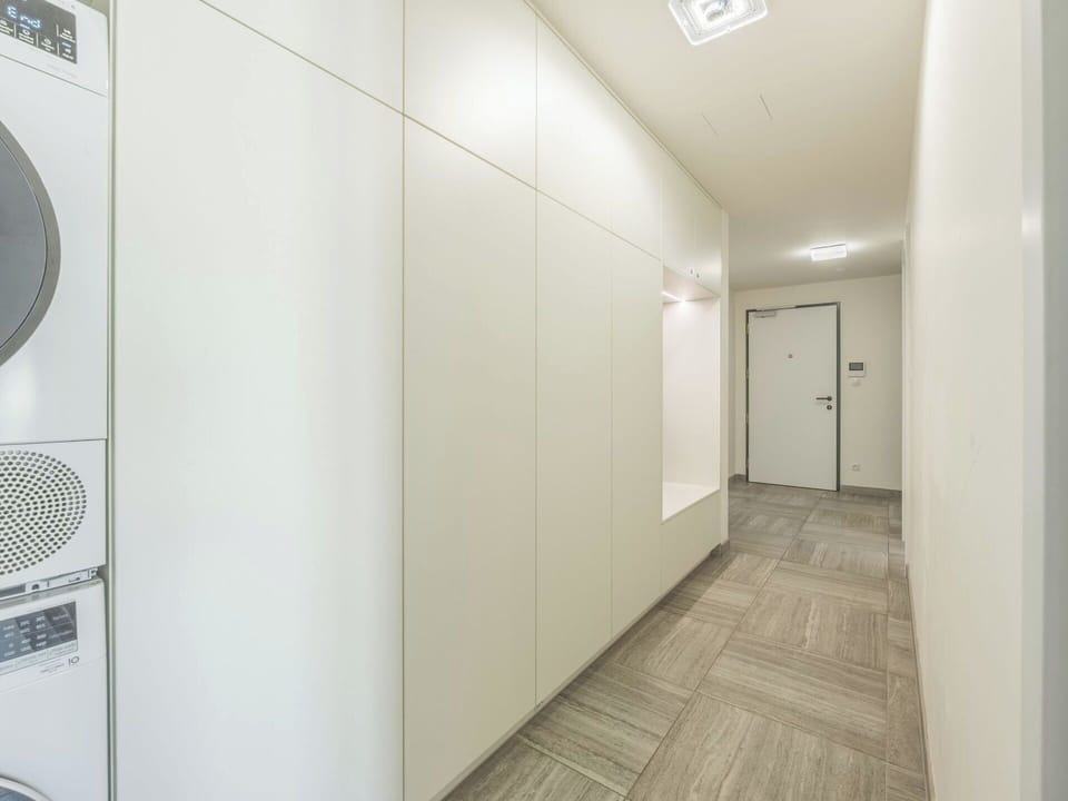 Flooring, Floor, Ceiling, Interior Design, Washing Machine, Composite Material, Laundry Room, Clothes Dryer, Room, Glass