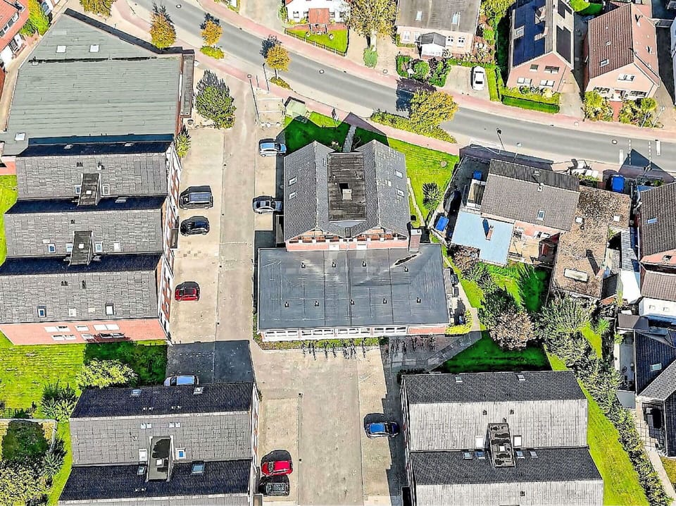 Urban Area, Residential Area, Building, Aerial Photography, Bird'S-Eye View, Roof, City, House, Neighbourhood, Suburb