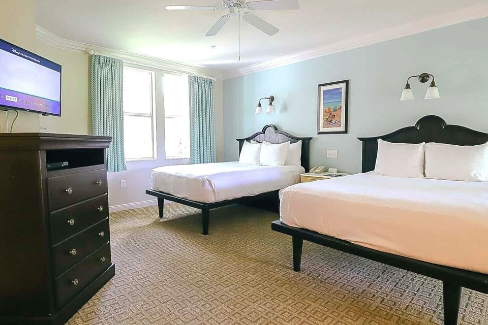 Deluxe Studio • Two Queen Beds