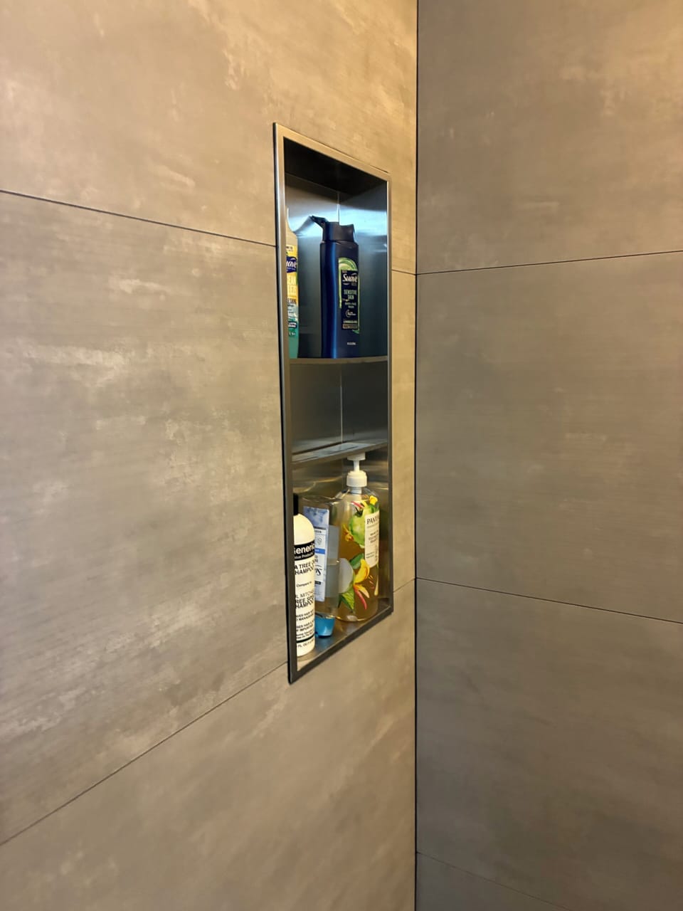 Bathroom amenities