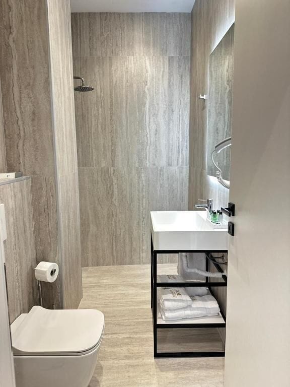 Double Room | Bathroom
