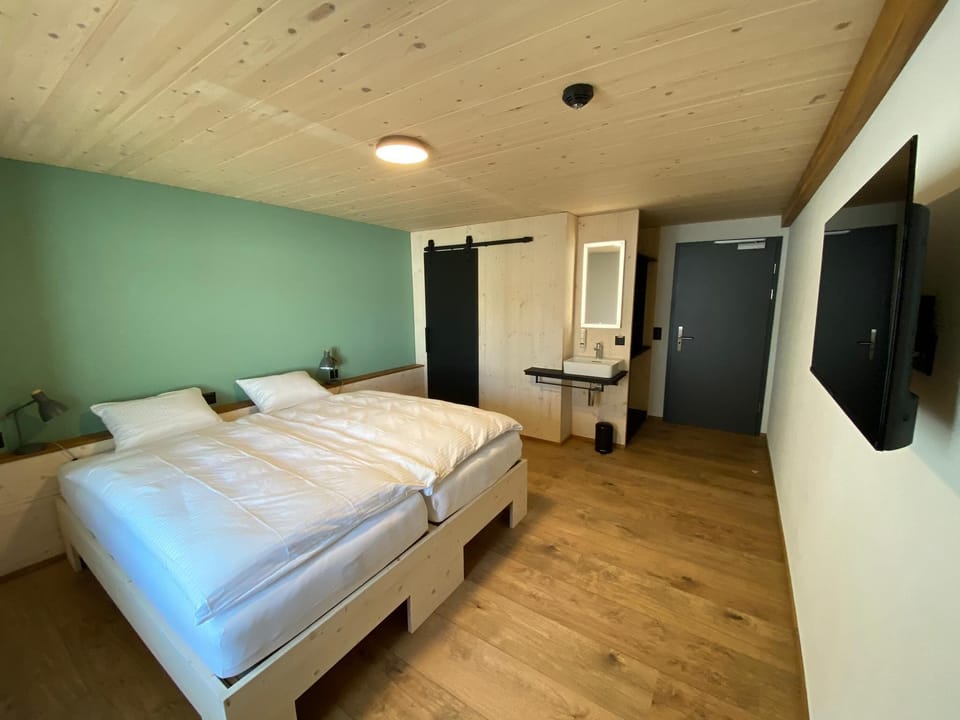 Classic Double Room, Non Smoking, Hill View | WiFi (free)