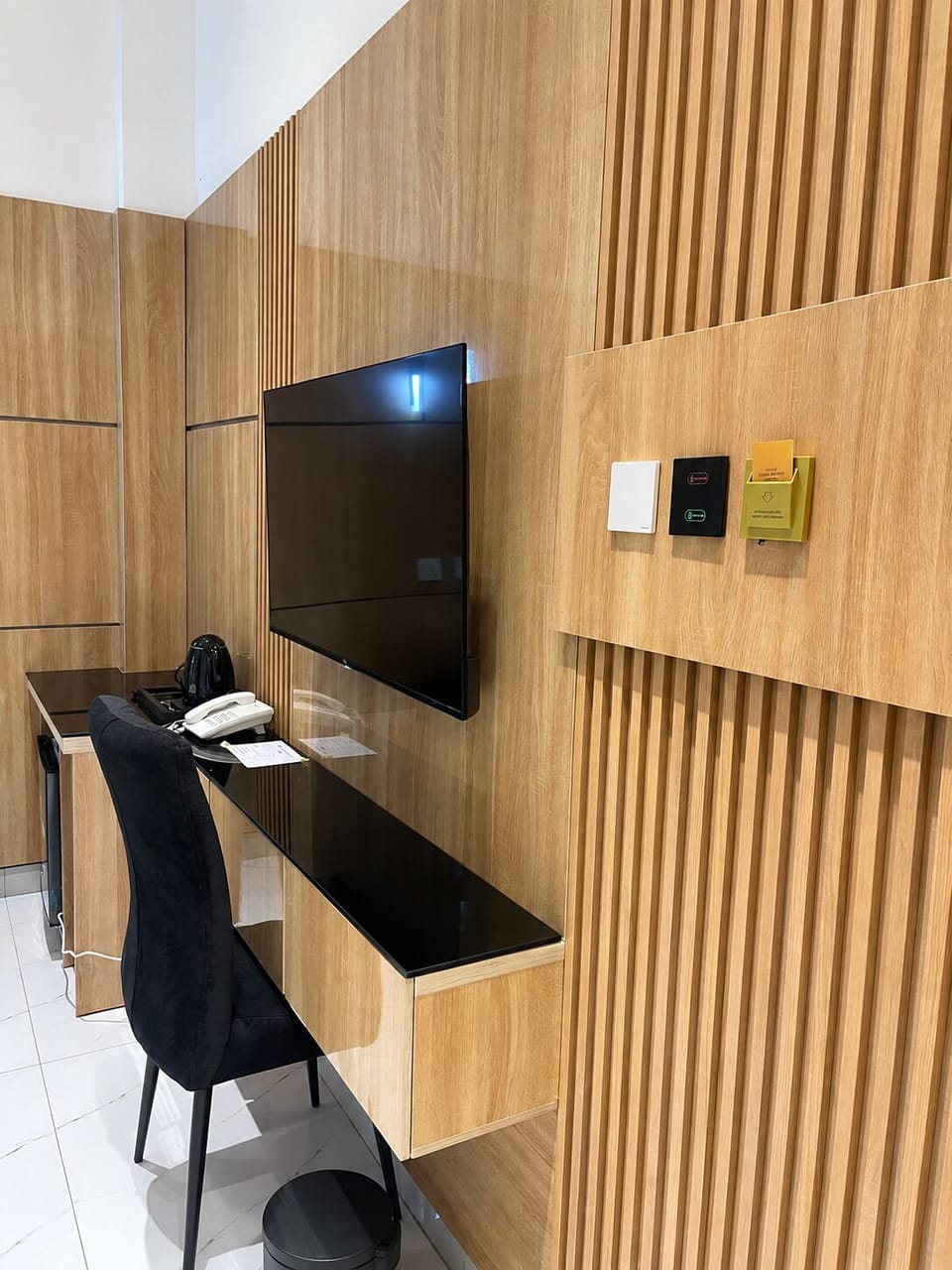 Standard Single Room | Television