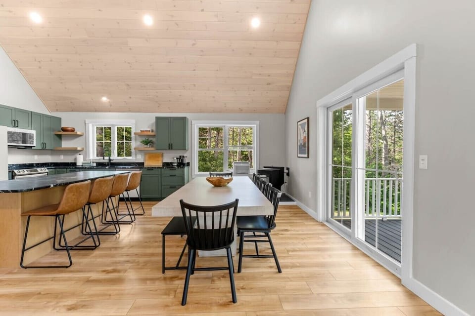 Spacious seating makes every meal comfortable and enjoyable.