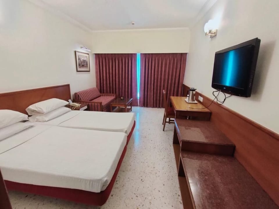 In-room safe, desk, laptop workspace, WiFi (free)