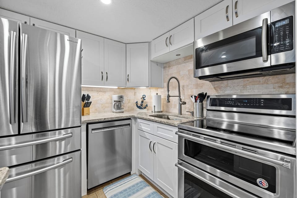 Well equipped kitchen