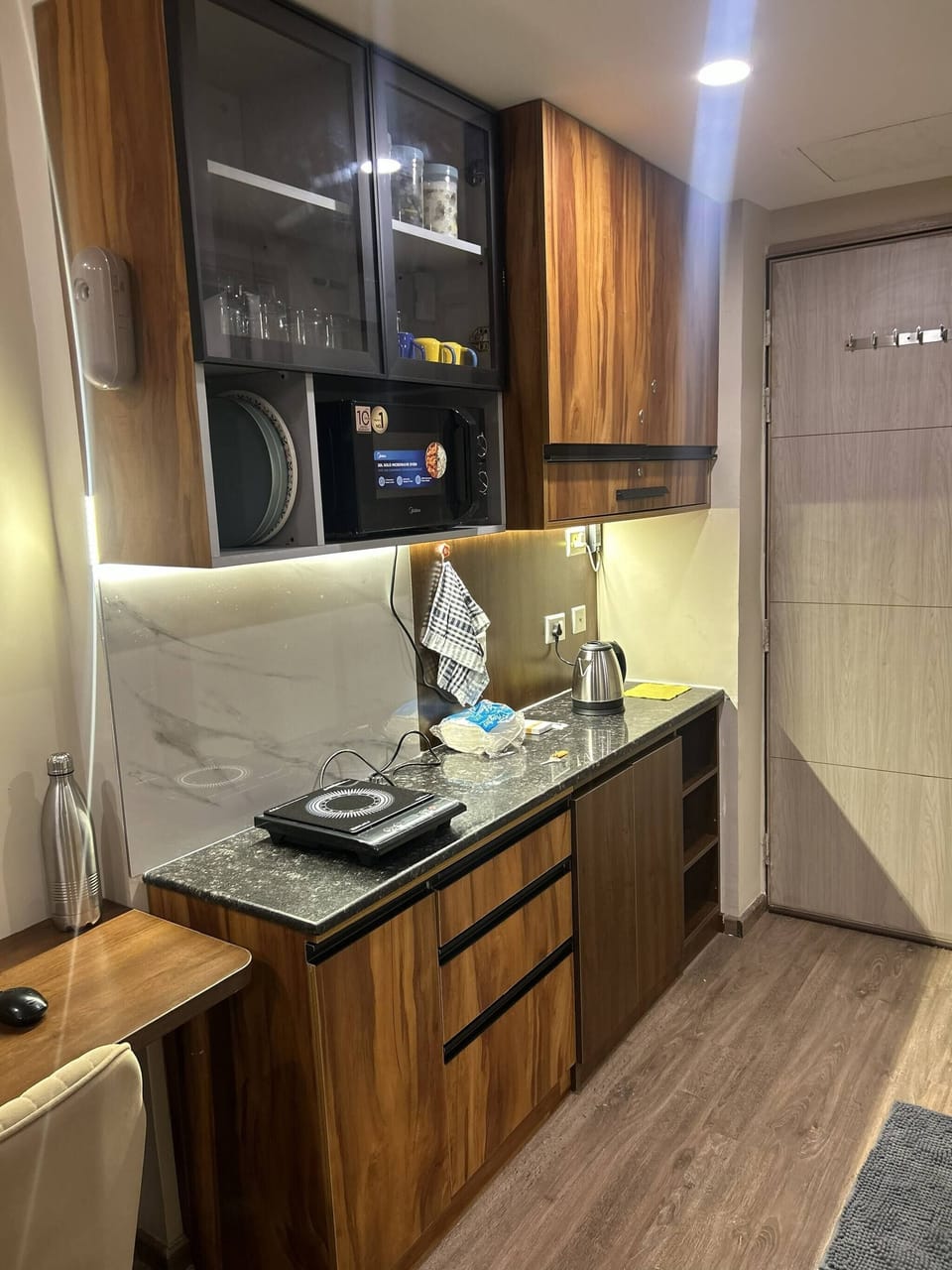 Apartment, 1 Bedroom, Smoking, Balcony | Interior