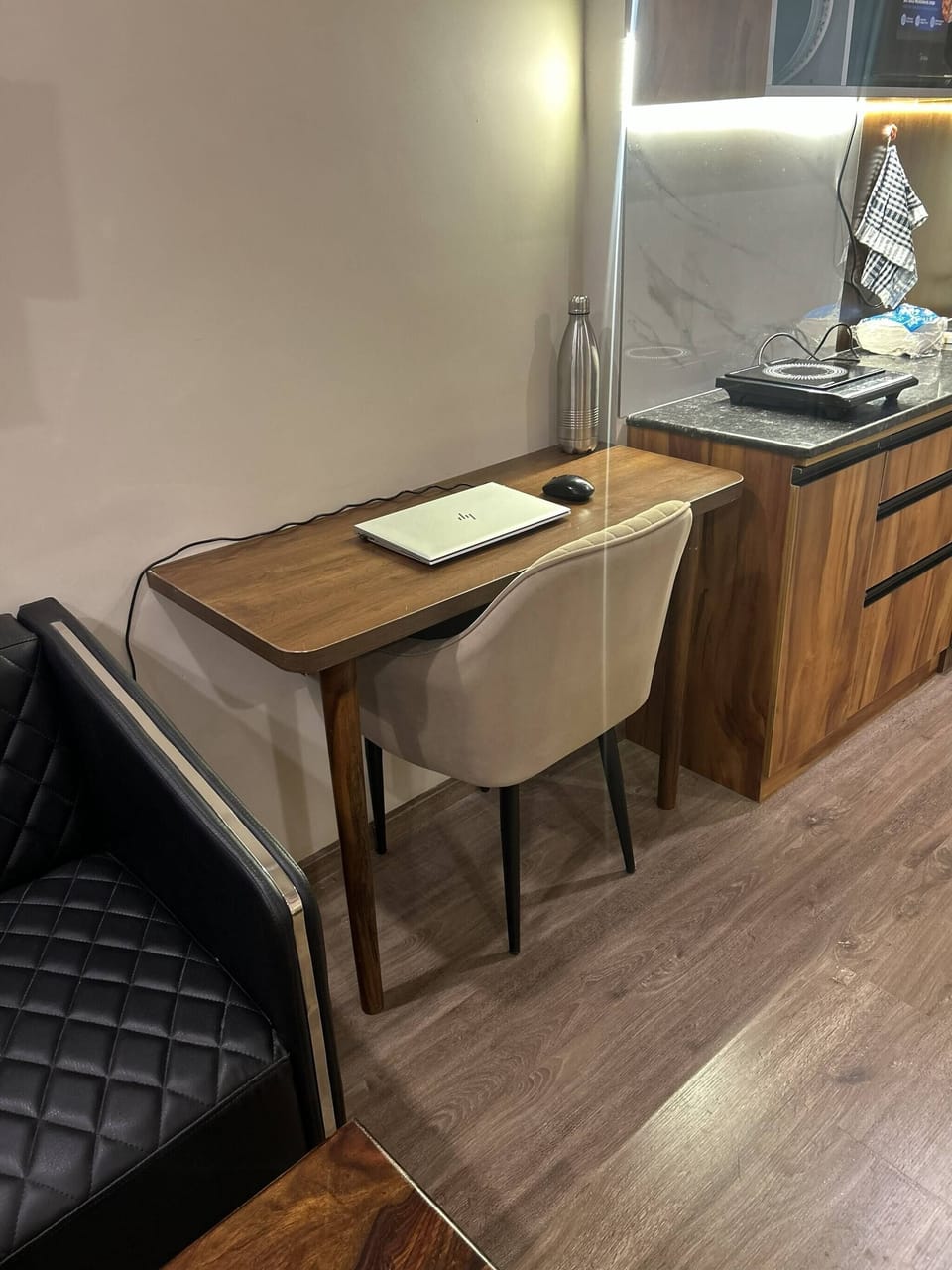 Apartment, 1 Bedroom, Smoking, Balcony | Interior