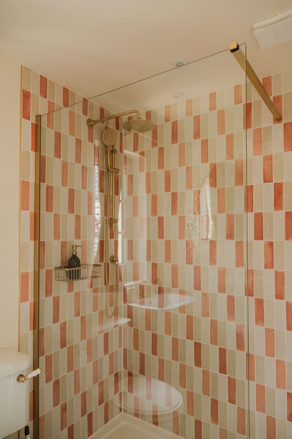 A bathroom at Isla Farmhouse, Perthshire