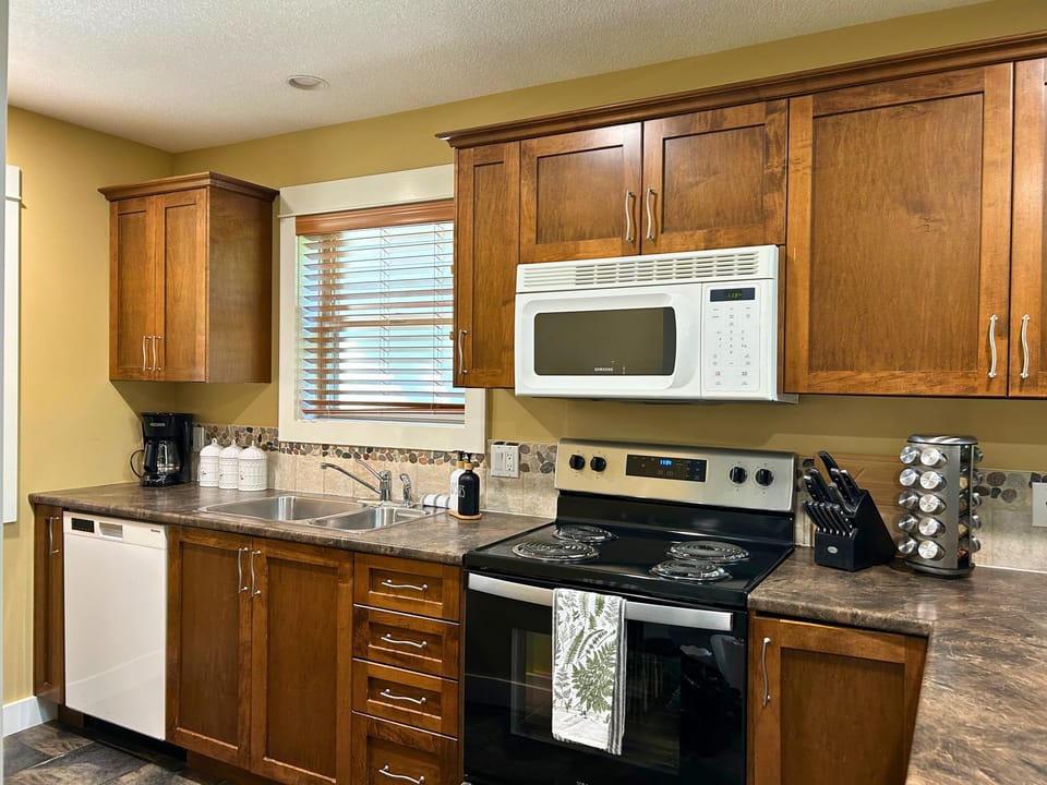 Fully equipped kitchen