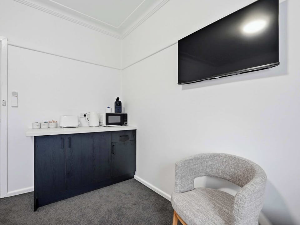 Studio 1 | Kitchenette