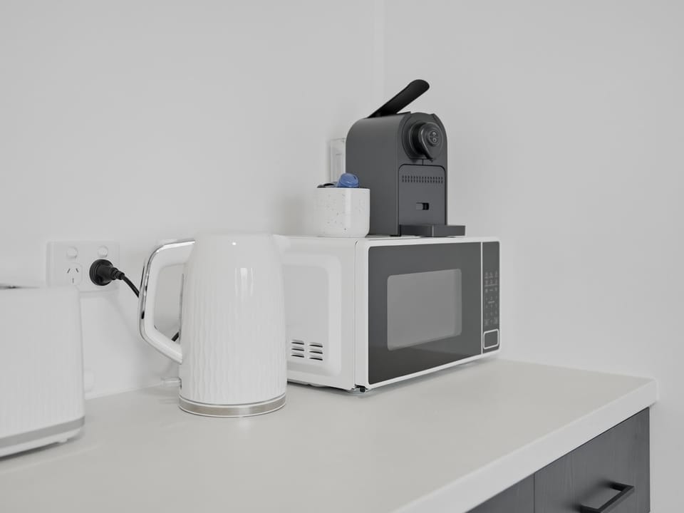 Studio 1 | Kitchenette