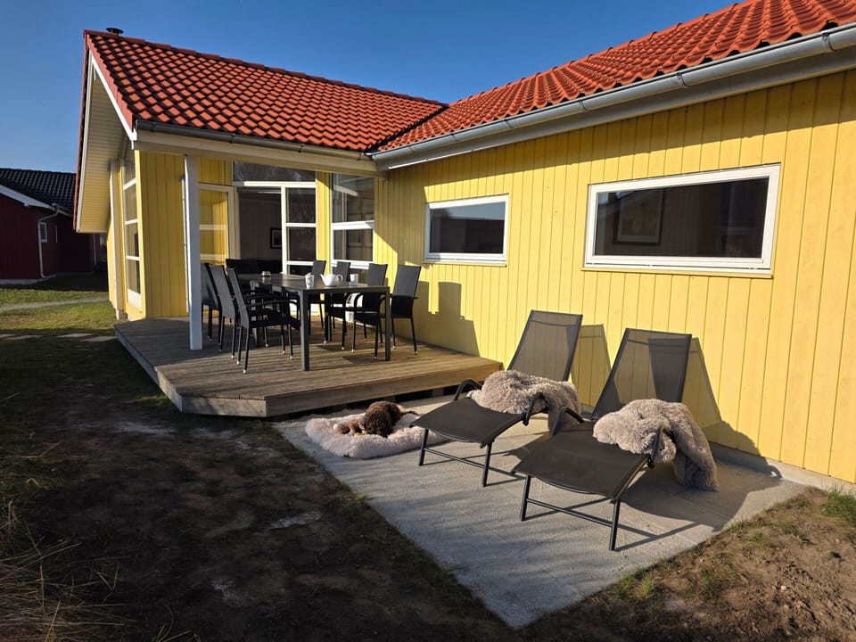 Apartment | Outdoor dining