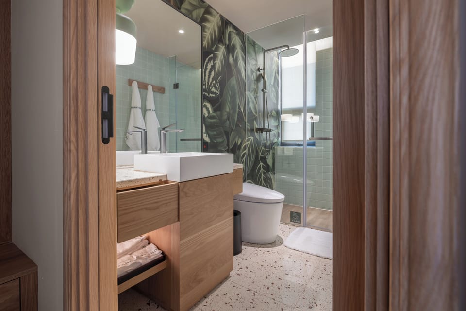 Panda · Sound Sleep King Bed Room | Bathroom | Shower, rainfall showerhead, designer toiletries, hair dryer
