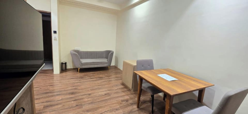 Suite, City View | Interior