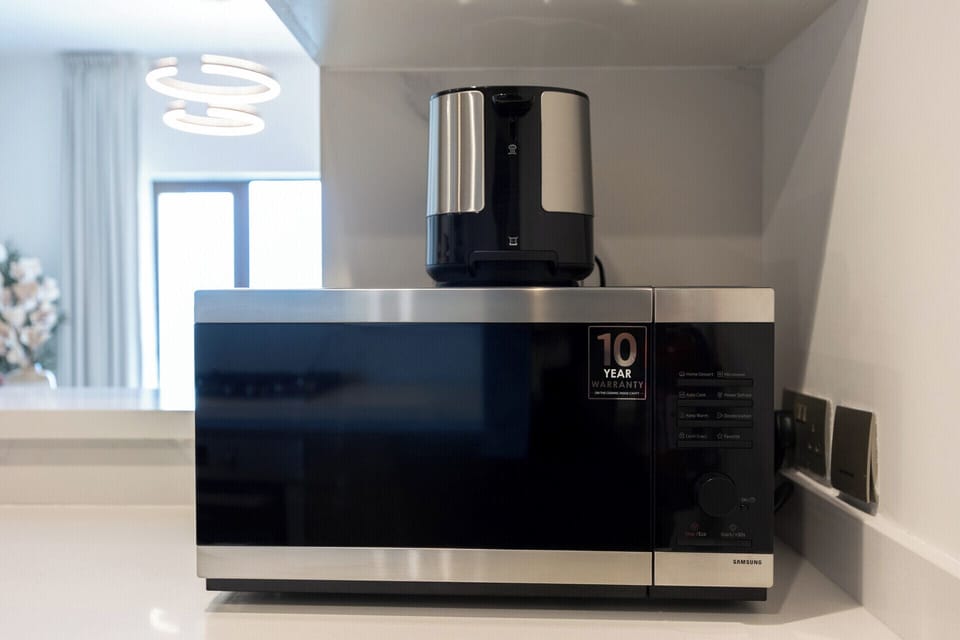 Apartment, Balcony | Microwave