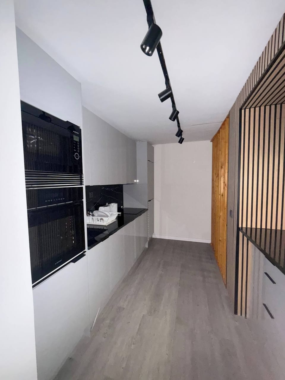 Apartment, 3 Bedrooms, Accessible, Smoking | Interior