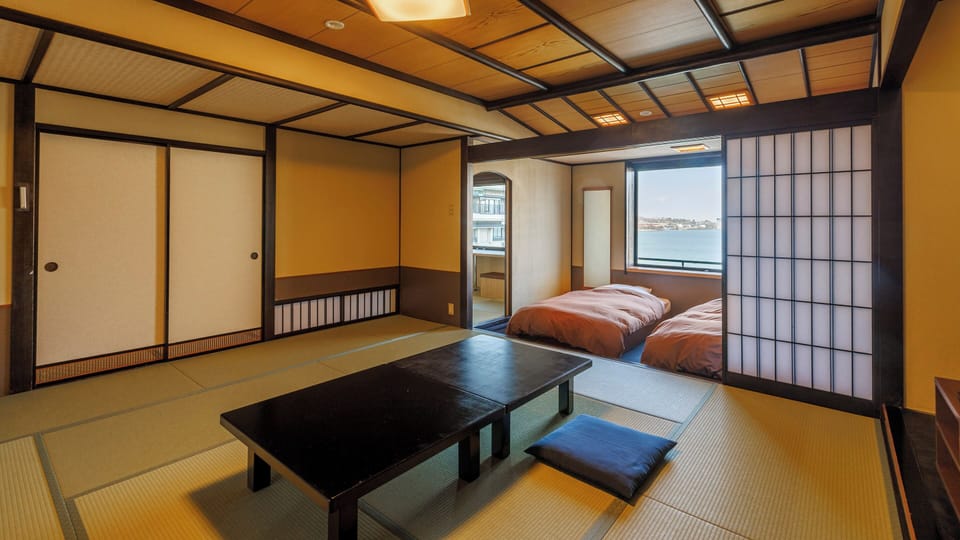 Superior Japanese Western Style Twin with Bath, Non-Smoking | In-room safe, desk, laptop workspace, free WiFi