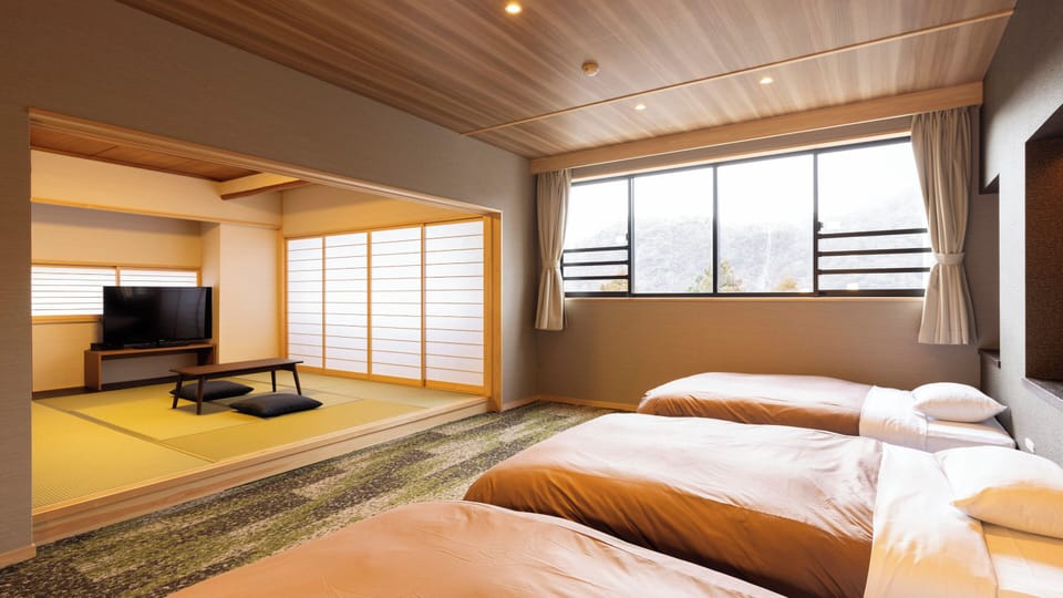 Superior Japanese-Western-Style Triple Room - Indoor Bath - Non-Smoking | In-room safe, desk, WiFi (free), bed sheets