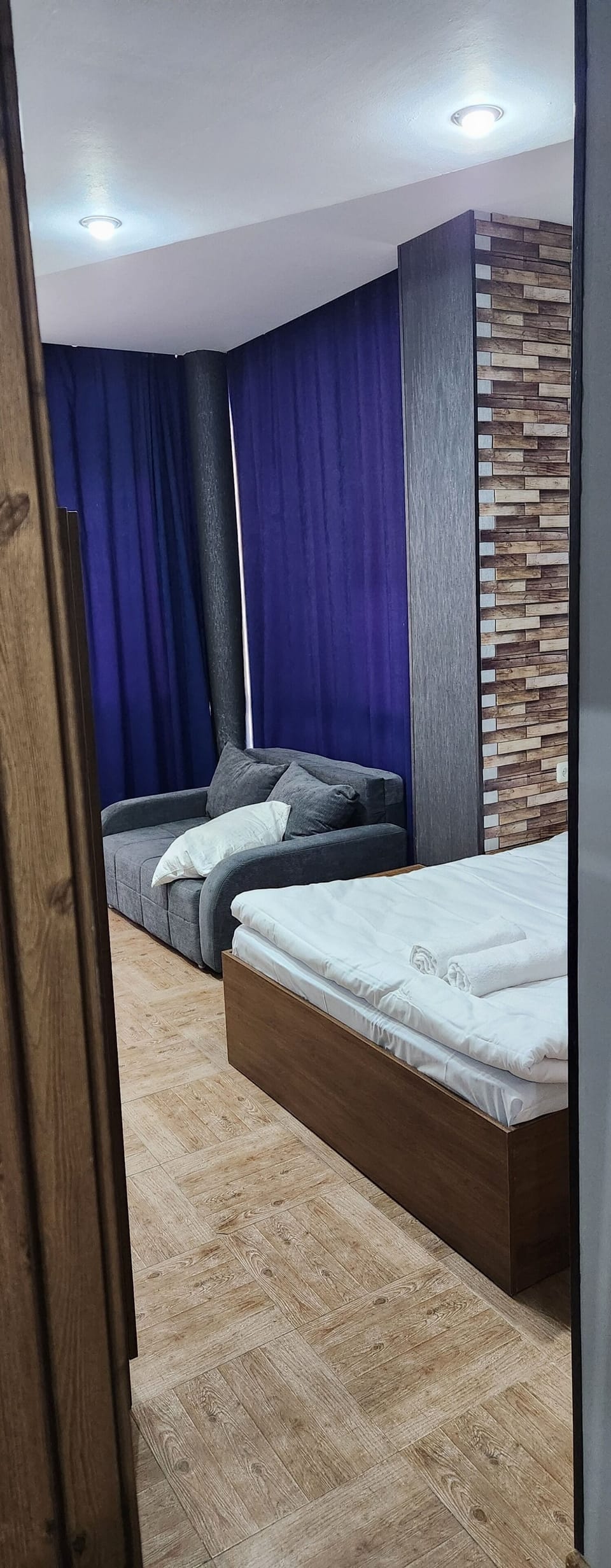 Luxury Quadruple Room, Balcony, City View | Interior