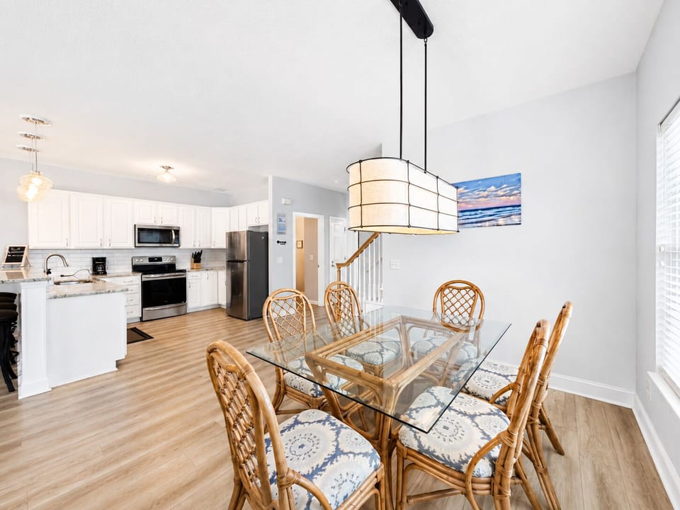 Direct Access to the Kitchen