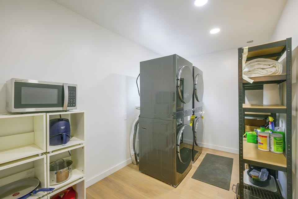 House (5 Bedrooms) | Interior