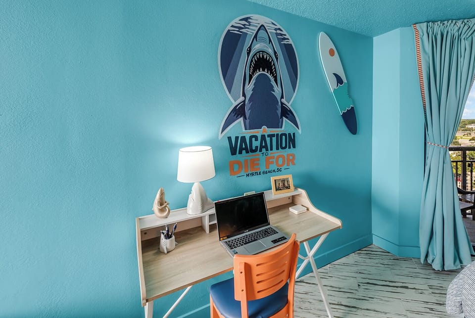 Catch up on emails or plan the day’s adventures from a dedicated workspace with plenty of Salty Bite personality.