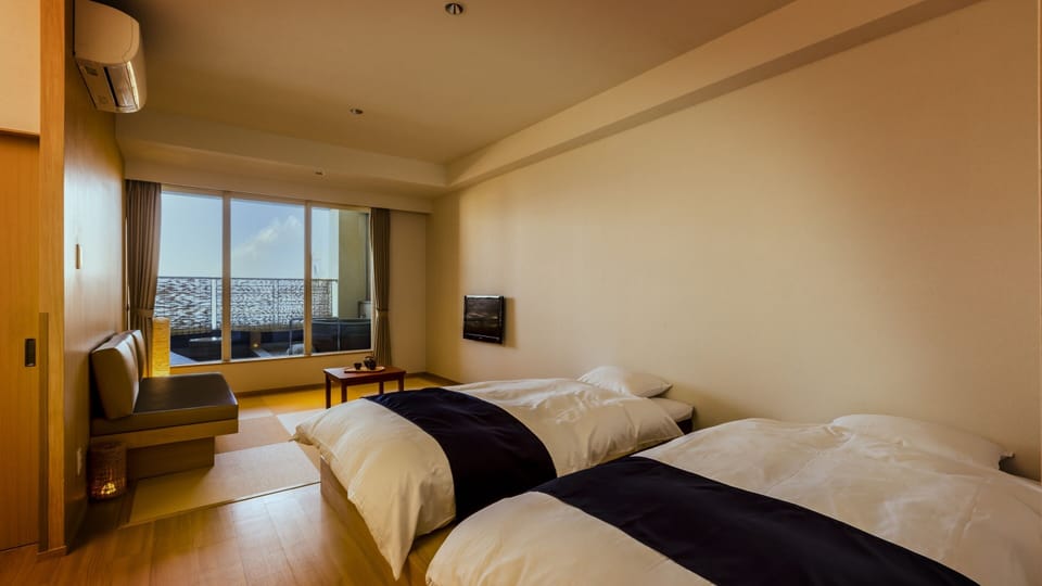 Standard Japanese Western Style Room with Open-air Bath, Non-Smoking | In-room safe, WiFi (free), bed sheets