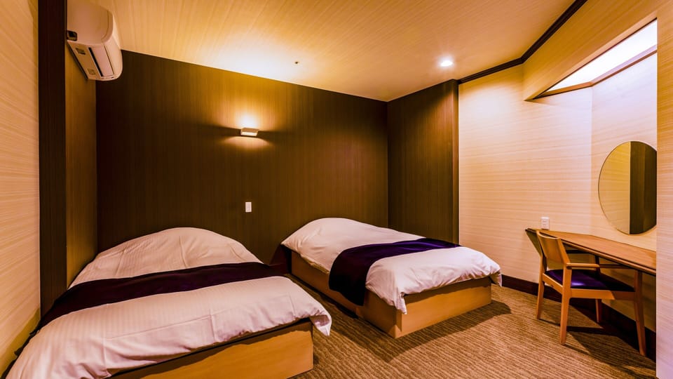 Junior Suite Japanese Western Style Room with Bath, Non-Smoking | In-room safe, WiFi (free), bed sheets