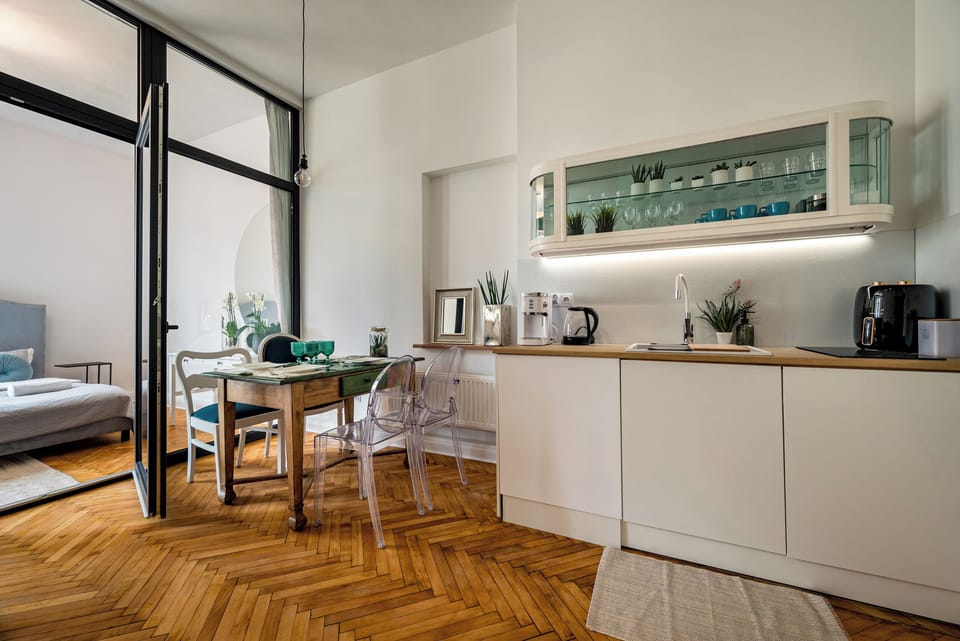 Private kitchenette