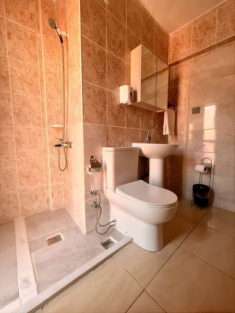 Basic Triple Room, 3 Twin Beds | Bathroom | Shower, hair dryer, towels, soap