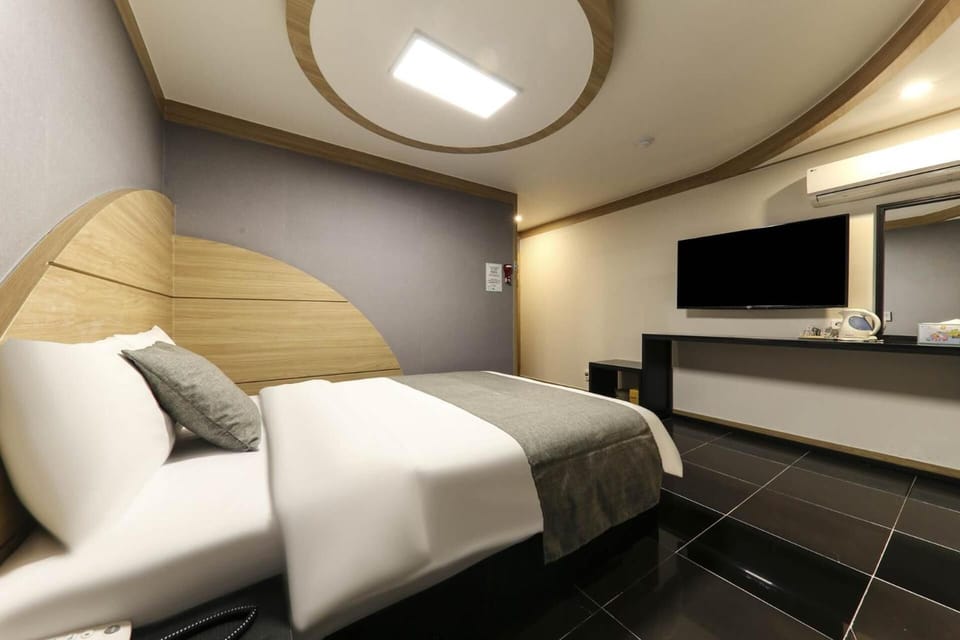 Deluxe Twin Room | Free WiFi