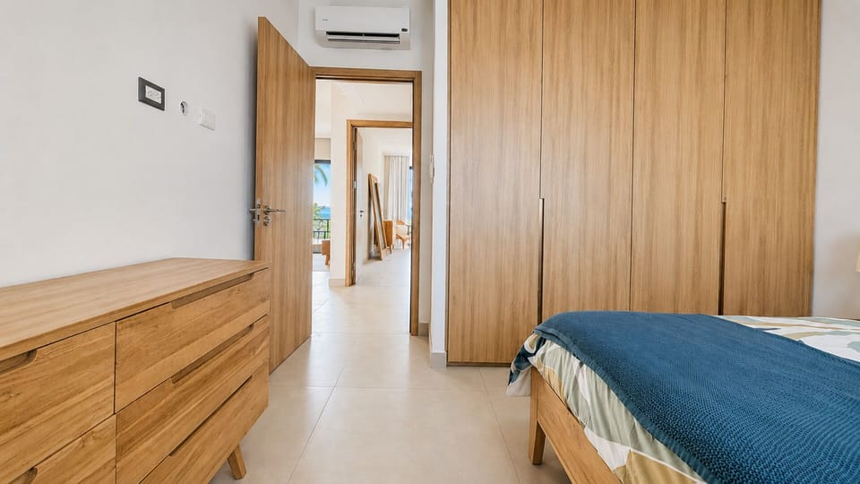 Bed,Bedroom