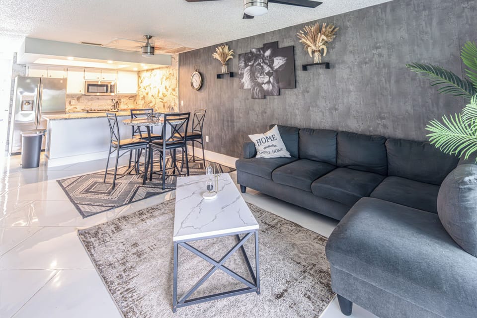House, 3 Bedrooms | Living area