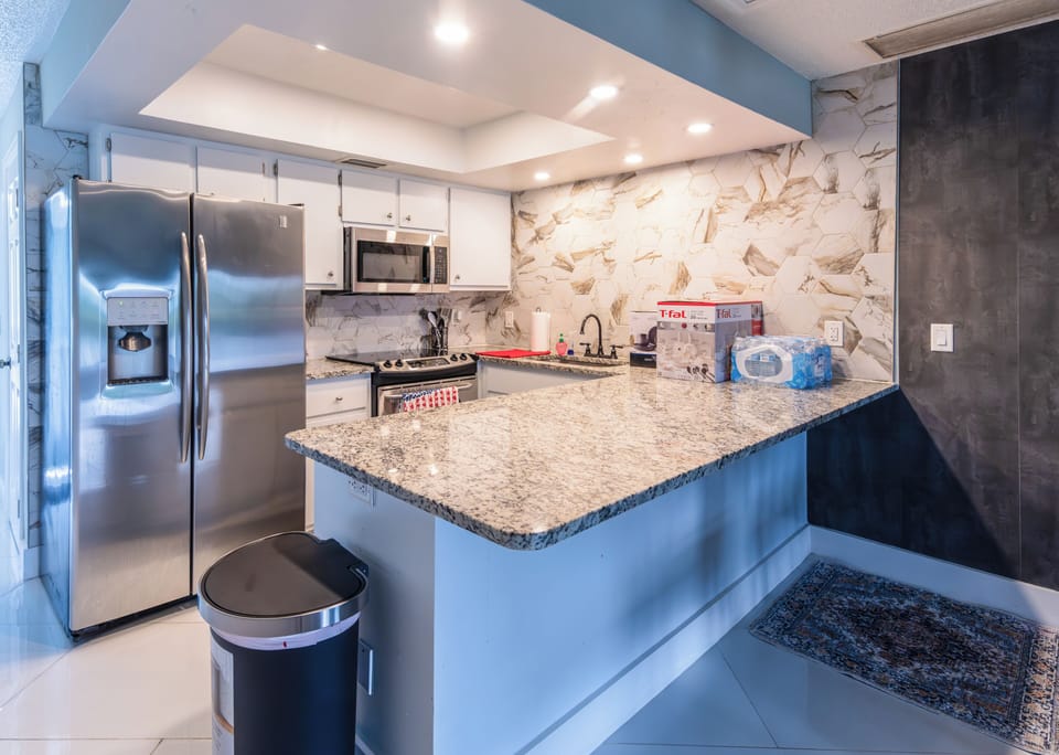 House, 3 Bedrooms | Private kitchen