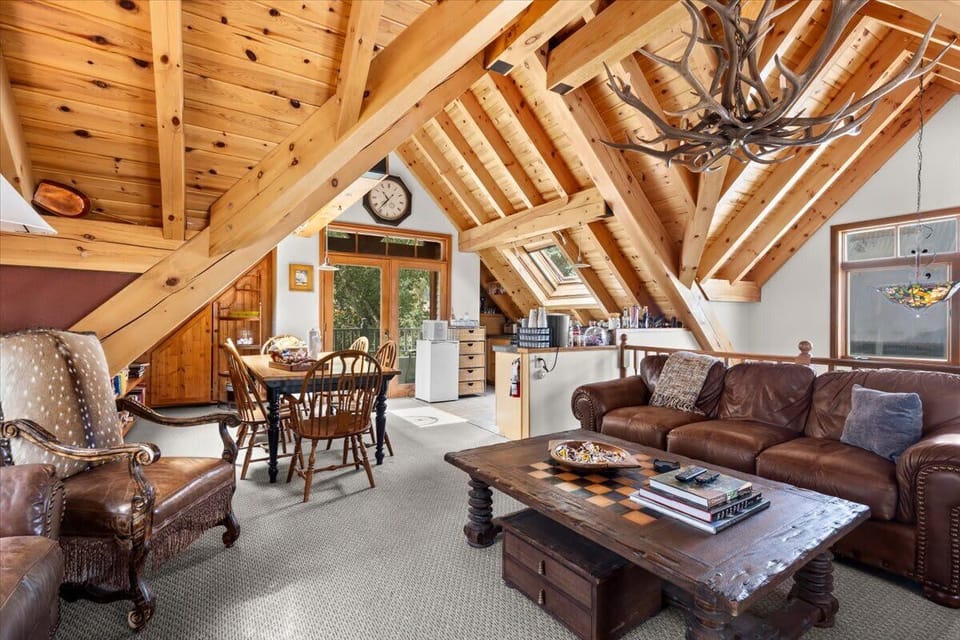 Communal Area - Living space, fireplace, kitchen, access to hot tub/deck