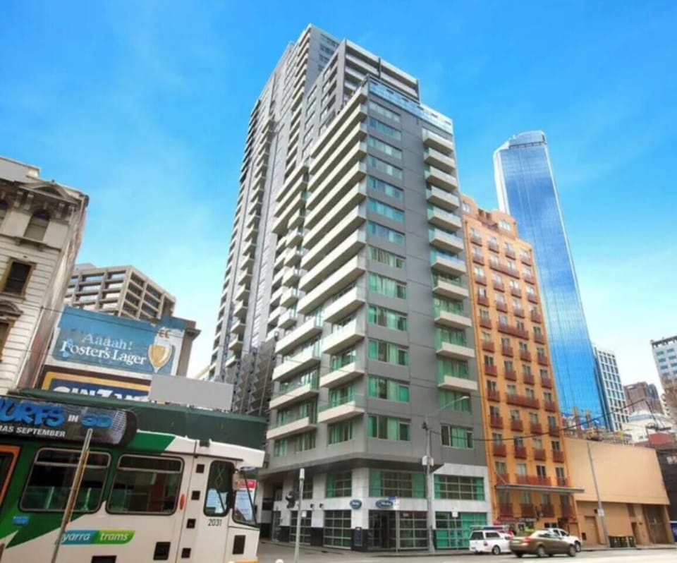 Stay in a secure, lift-access building at the centre of Melbourne’s CBD, where cafés, trams, and laneways are all just steps from your door.