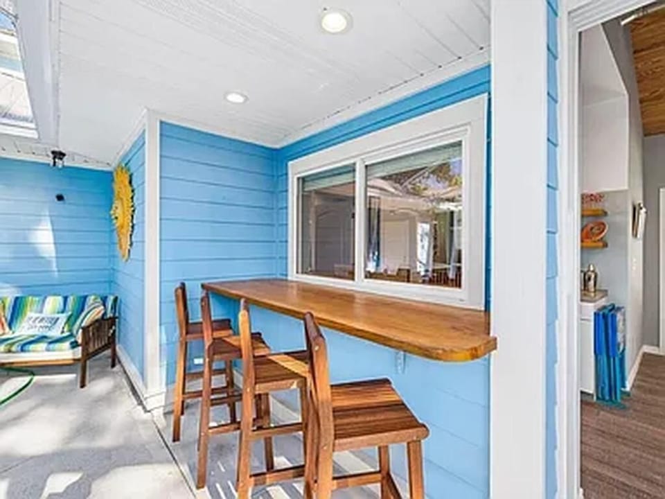 House, Multiple Beds (Blue Chip Escape) | Dining
