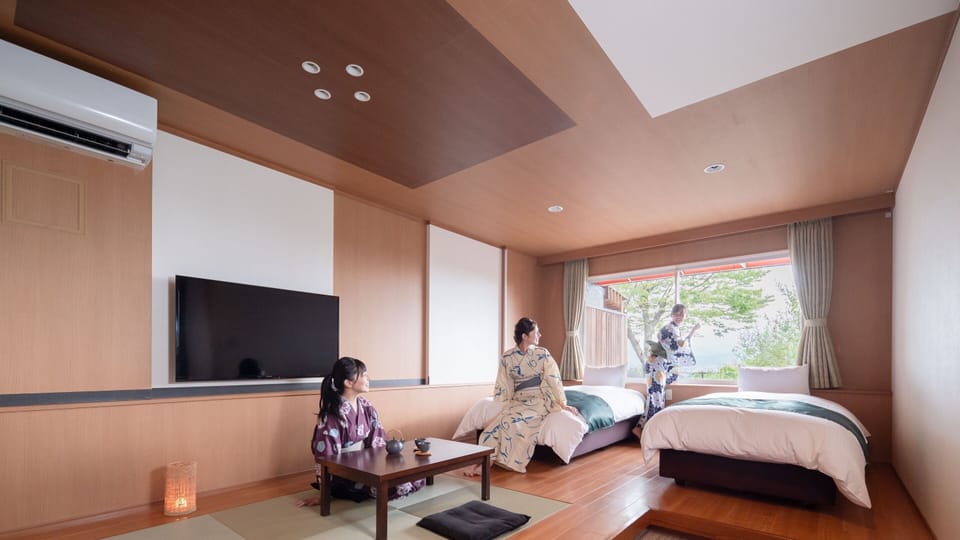 Superior Western Style Room with Open-air Bath (No View), Non-Smoking | In-room safe, desk, WiFi (free)