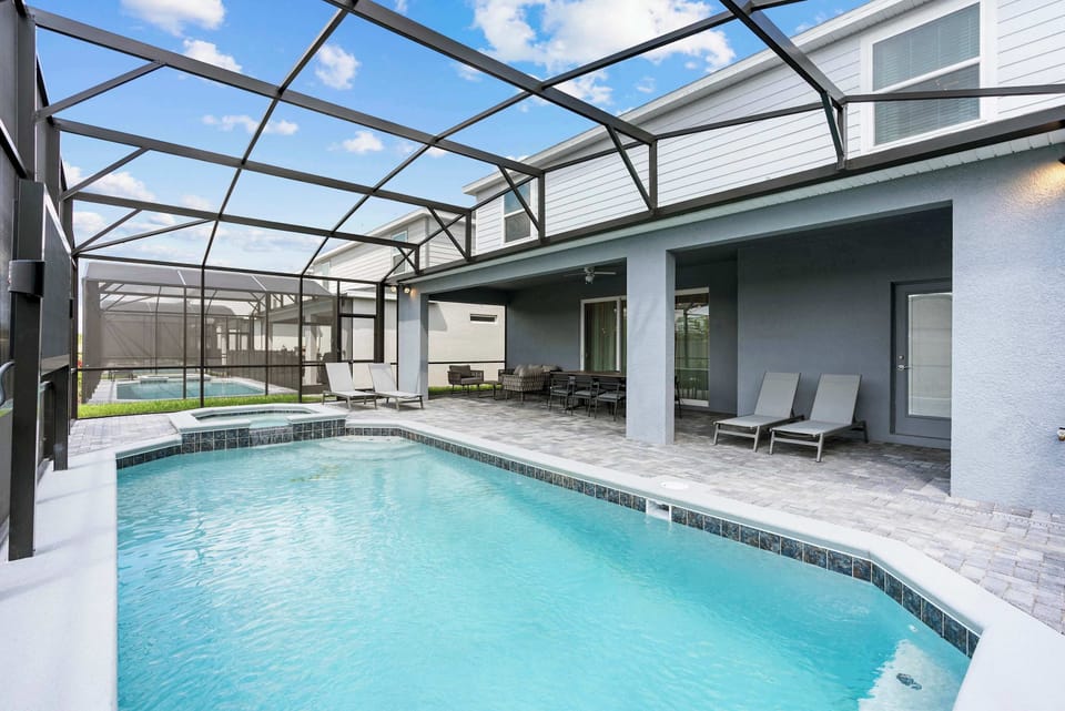 Private pool with Led tv