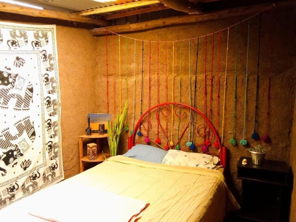 Standard Room, Garden View | In-room safe, iron/ironing board (on request), WiFi (free)