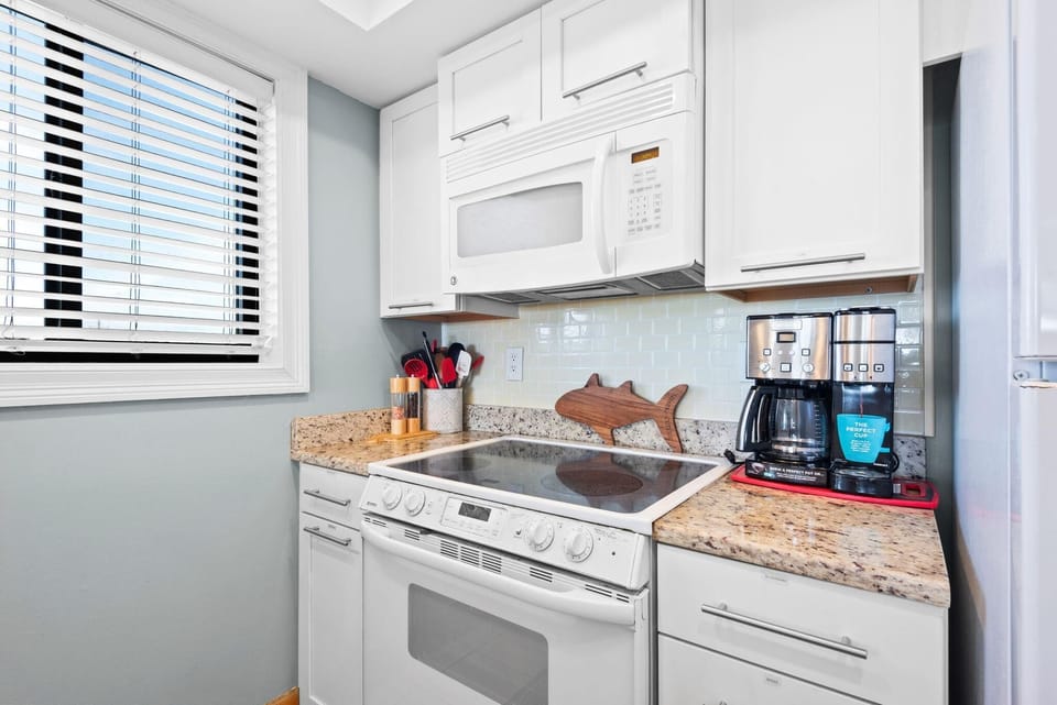 Condo, Multiple Beds (Santa Rosa Dunes 321) | Private kitchen