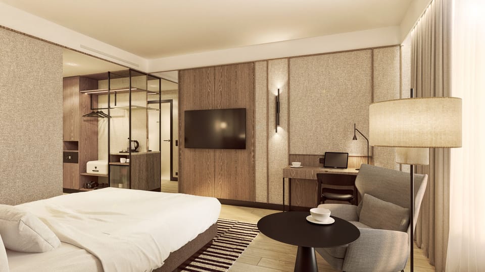 Classic Room, 1 Queen Bed, City View | Minibar, in-room safe, desk, laptop workspace
