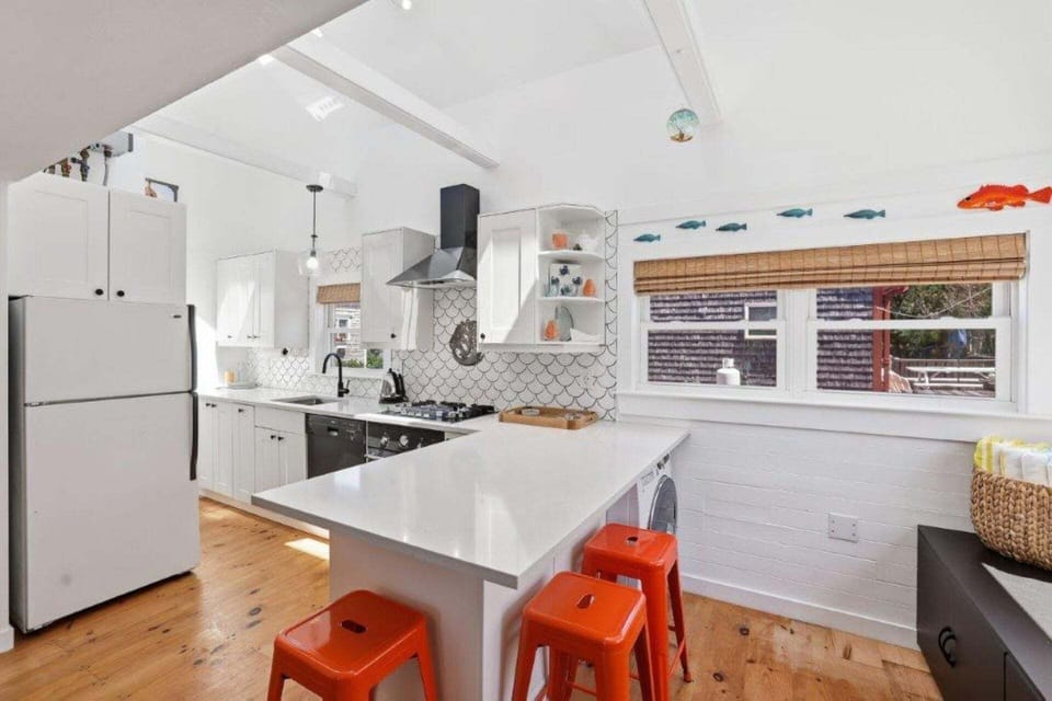 Countertop seating