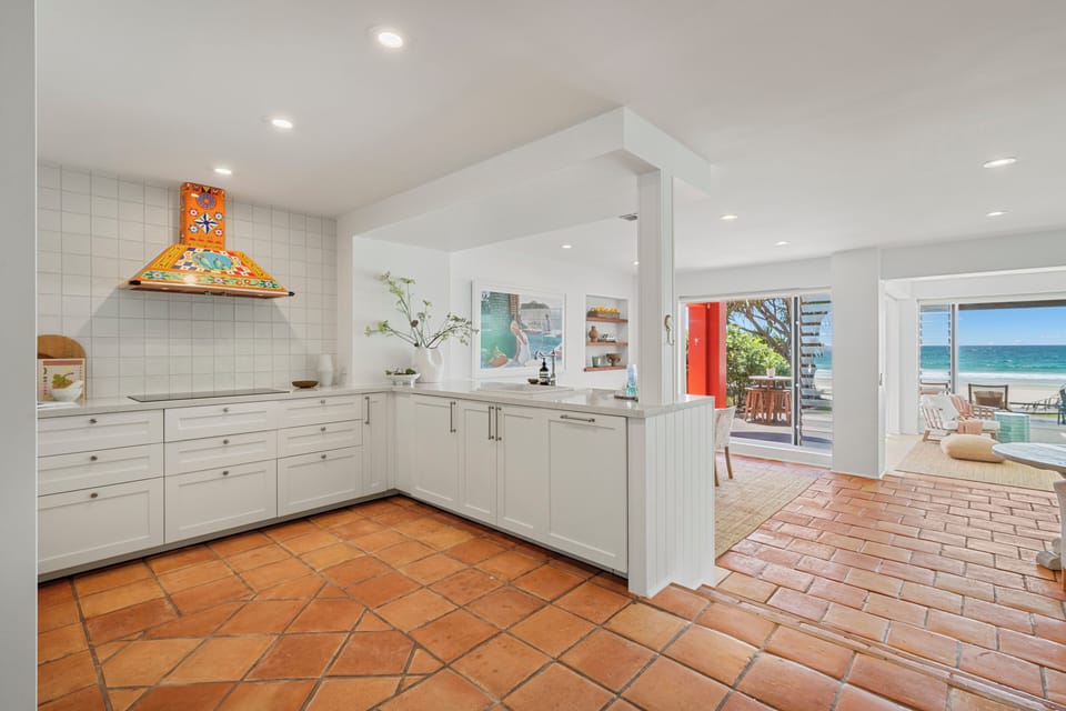 Luxury House, Ocean View | Private kitchen | Full-size fridge, microwave, oven, stovetop