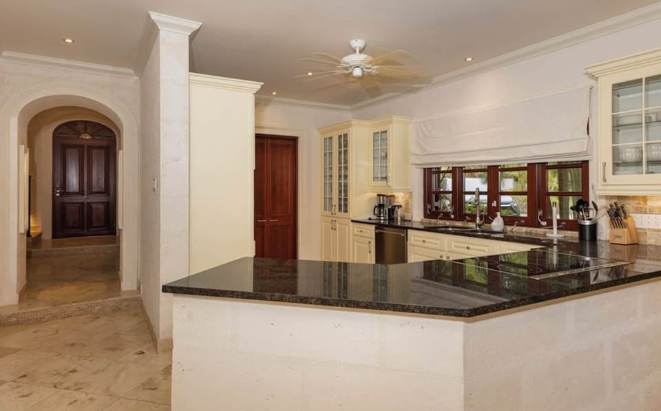 Villa, 3 Bedrooms, Private Pool, Garden View | Interior