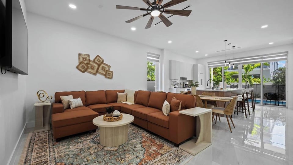 House (4 Bedrooms) | Interior